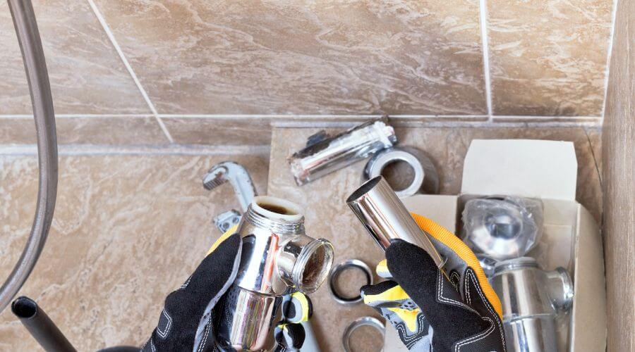 Professional gutter cleaning in Century, FL